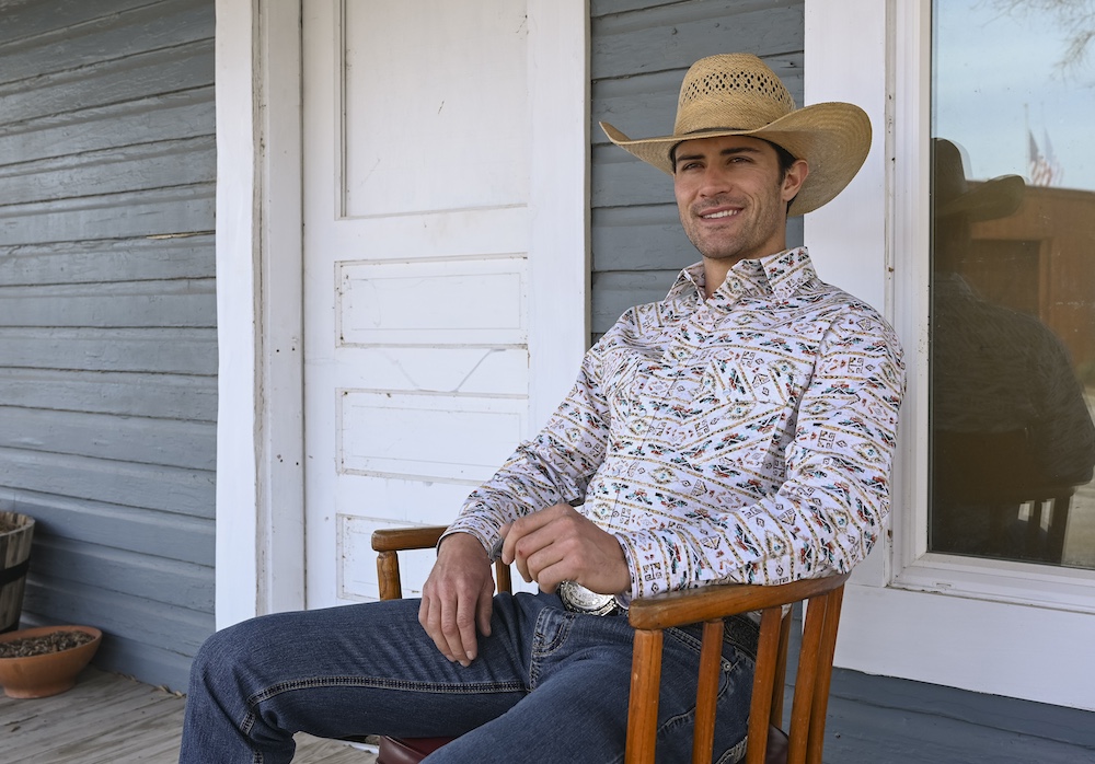 How the Pearl Snap Shirt Maintains Its Otherworldly Popularity - 5280